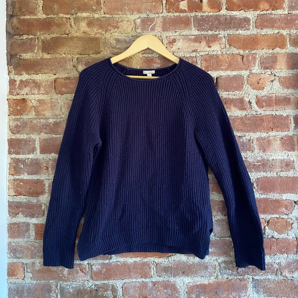 GAP Cable Knit Crew Neck Sweater